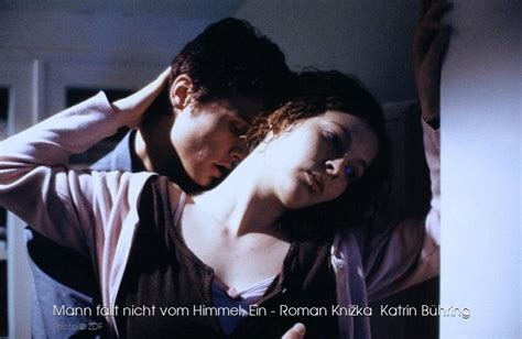 Mann Fällt Nicht Vom Himmel Ein 1998 Tv Film Filmer Cz