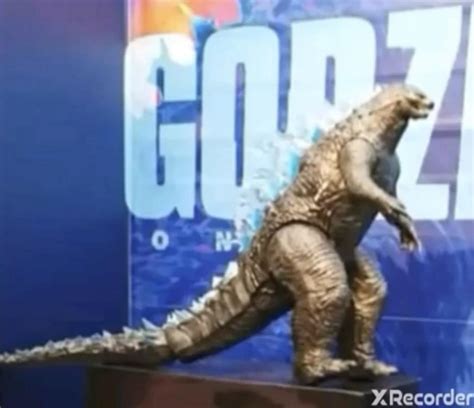 Mechagodzilla ii / godzilla vs. Spoiler Found this picture of Playmates MEGA Godzilla ...