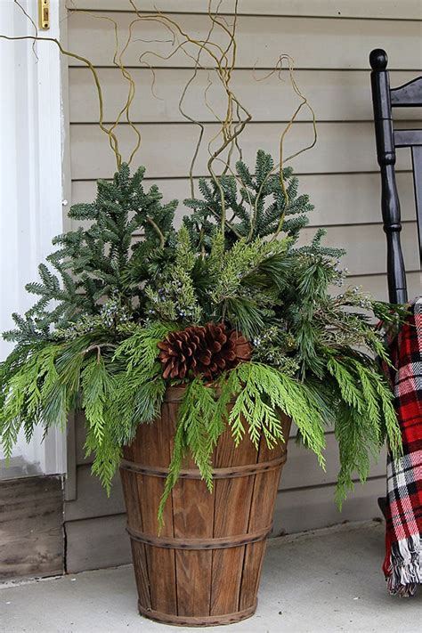 24 Colorful Winter Planters And Christmas Outdoor