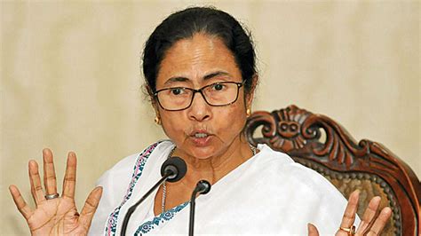 Some lesser known facts about mamata banerjee does mamata banerjee smoke?: Will send 10 lakh 'Jai Sri Ram' postcards to Mamata ...