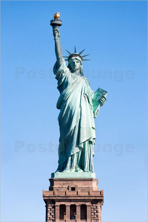 Die vereinigten staaten von amerika bieten urlaubern eine wo man in den usa sehenswürdigkeiten besucht, hängt meist davon ab, wo die reise beginnt. Freiheitsstatue in New York USA Poster von eyetronic