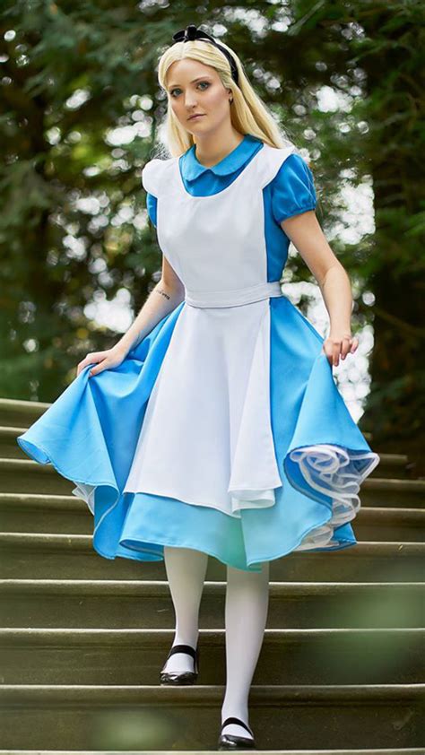 The Alice In Wonderland Cosplay