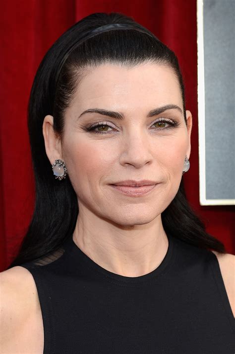 19th Annual Screen Actors Guild Awards 2013 Julianna Margulies Photo