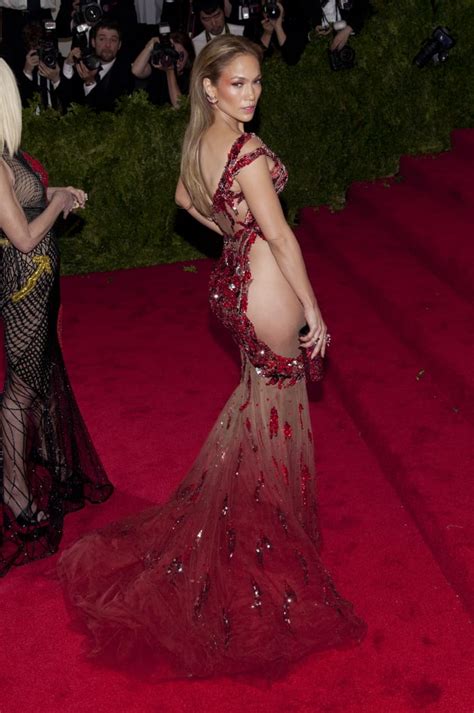 Jennifer Lopez Sexiest Red Carpet Moments Popsugar Latina Photo