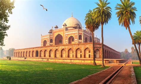 Amazing Facts Associated With Popular Indian Historical Places