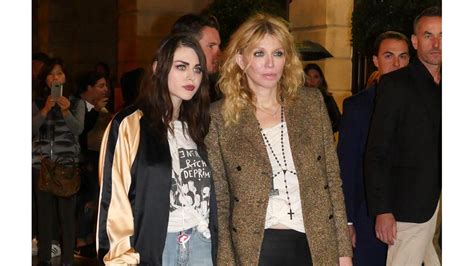 Courtney Love To Help Daughter Frances Bean Cobain In Legal Battle 8 Days