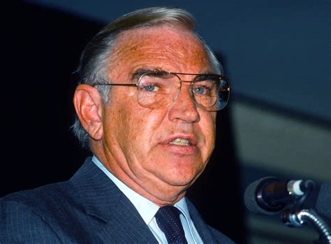 Donald Keough Business Executive Who Expertly Led Coca Cola But Also Oversaw The Disastrous