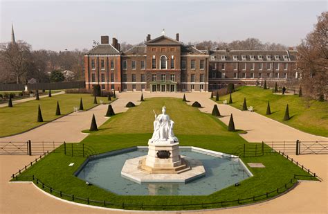 Royal Palaces In Londonoldfavouriteslondonkensingtonpalace2credit
