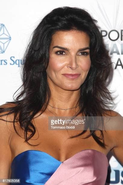Angie Harmon Images Photos And Premium High Res Pictures Getty Images