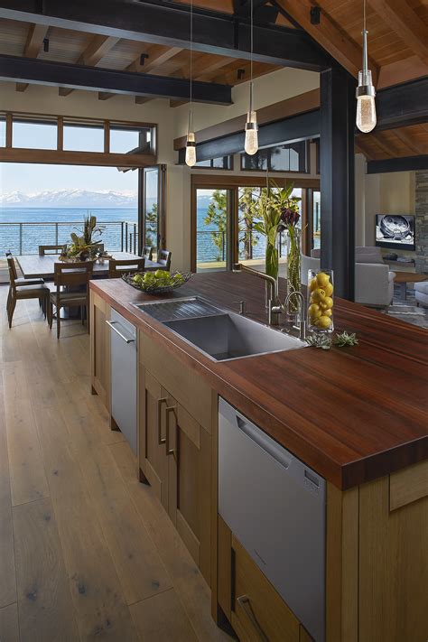 A new kitchen design and remodel will change the layout of your space and incorporate new floors, lighting, hardware, plumbing, electrical, custom cabinets and countertops. Kitchen Designs Los Gatos, Bay Area - Vivian Soliemani ...
