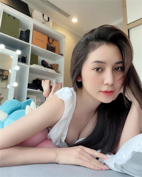Tiktoker Chi Kim Hoàng Hot Girl Quảng Trị Sở Hữu Vẻ đẹp Khả ái