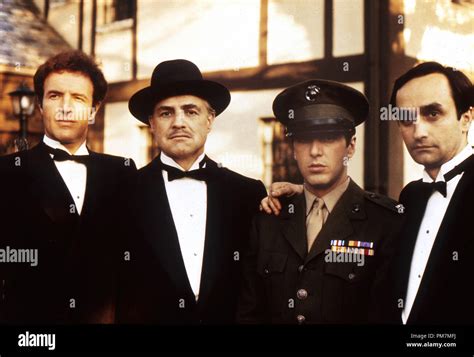 James Caan Marlon Brando Al Pacino Y John Cazale El Padrino Paramount 1972 Archivo De