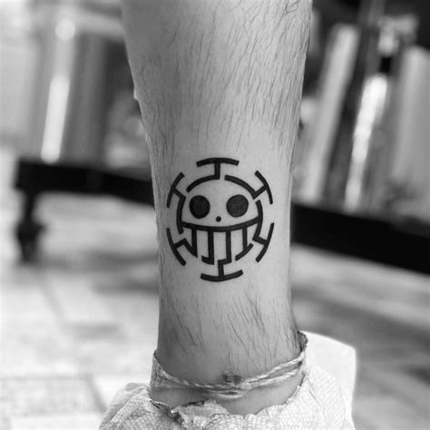 101 Amazing Trafalgar Law Tattoo Designs You Need To See! | Outsons