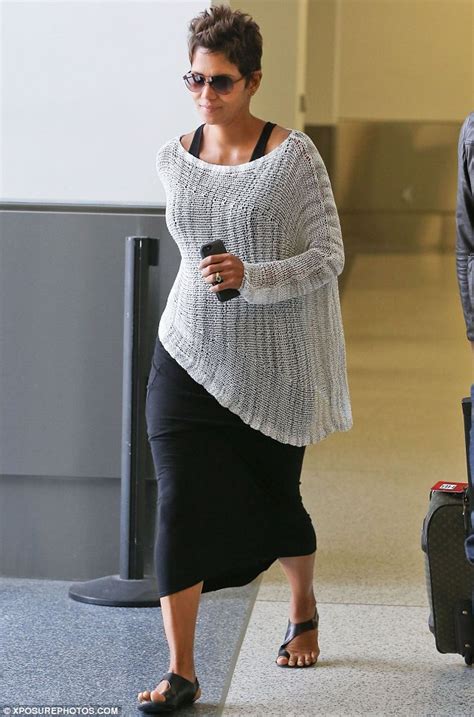 Halle Berry Sweaters Halle Berry Photo Nahla Aubry Shopping With