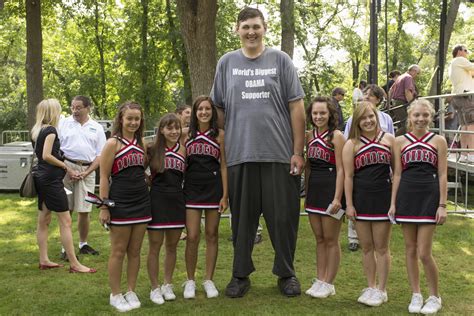 Igor Vovkovinskiy Tallest Man In Us Dies In Minnesota Southern