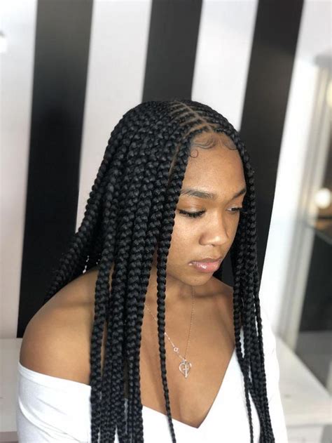 30 new knotless box braids ideas for 2021. Has anyone tried this style with flat twists? #curlybraids ...