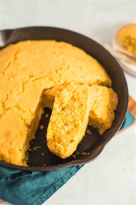 It only requires 1 bowl and is made in 35 minutes! Corn Grits For Cornbread Recipe / Cornbread Recipe With Corn Grits : Crispy edges, sweet corn ...