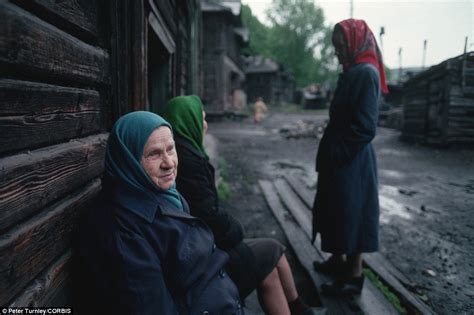 Last Pictures Of Life Behind The Iron Curtain Before The Collapse Of Ussr Daily Mail Online