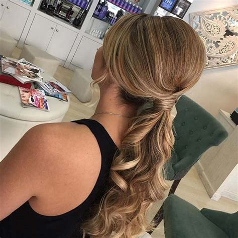21 Beautiful Hair Style Ideas For Prom Night Page 2 Of 2