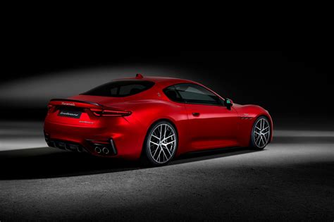 Maserati Granturismo Trofeo Review Trims Specs Price New Interior Features Exterior