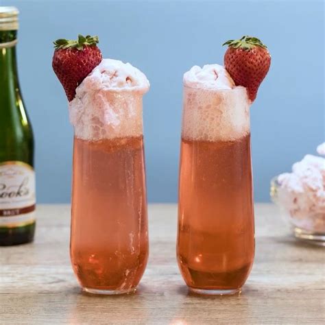 Mimosa Floats Strawberry Mimosa Tipsy Bartender Cocktails Drinks
