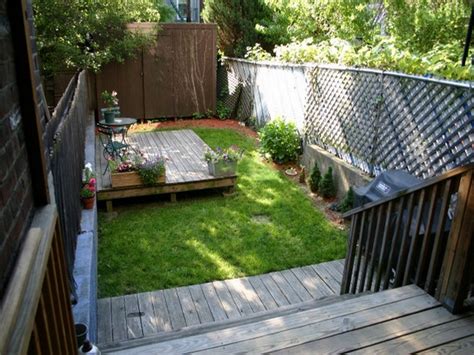 A small backyard is still a backyard. 23 Small Backyard Ideas How to Make Them Look Spacious and ...