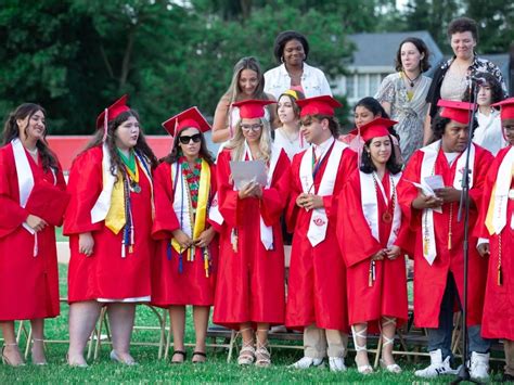 Glen Cove High School Sends Off Its Class Of 2022 Glen Cove Ny Patch