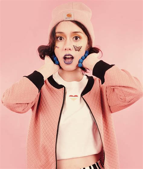 Download Cute Pink Girl Portrait Wallpaper