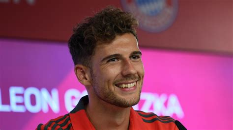 91 момент обзор игрока goretzka! Leon Goretzka: No regrets over rejecting Barcelona for ...