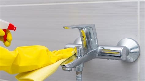 Czym Umyć Kabinę Prysznicową Domowe Sposoby A Detergenty