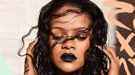 Rihanna Black Lipstick