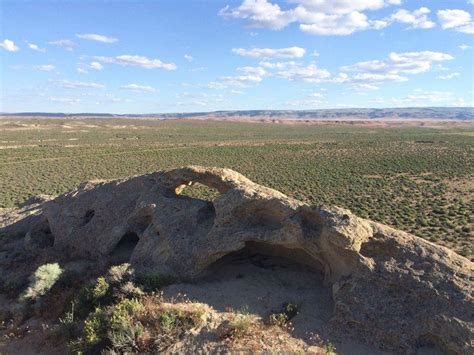 Hike Alongside Strange Ancient Rocks On The Oolite Interpretive Trail