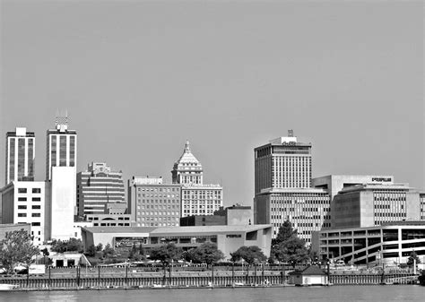 Peoria Riverfront Photograph By Mary Pille Fine Art America