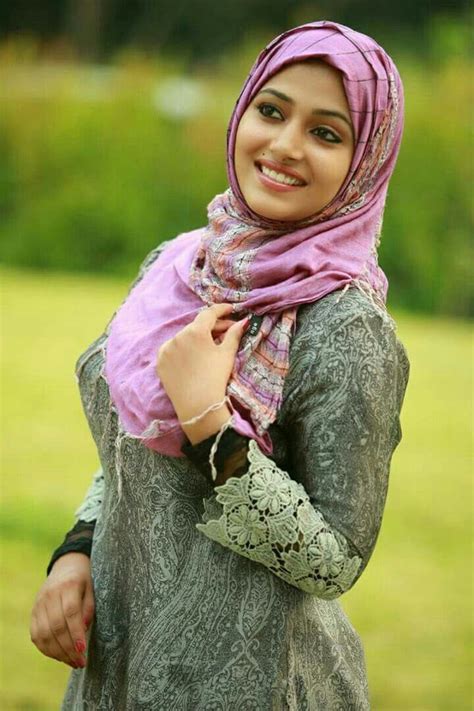 Pin By Unique On Beautiful Muslimahs Indian Girls Images Beautiful