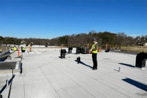 3 Quick Flat Roof Maintenance Tips Politz Enterprises Roofing In Md