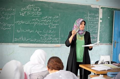 Hal ini untuk menyikapi tuntutan zaman yang semakin kompetitif. Keterampilan Belajar Siswa Abad 21 - Dunia Sekolah ID