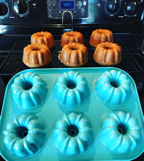 The New Mini Bundt Cake Pan Is The Perfect Size For T Giving The