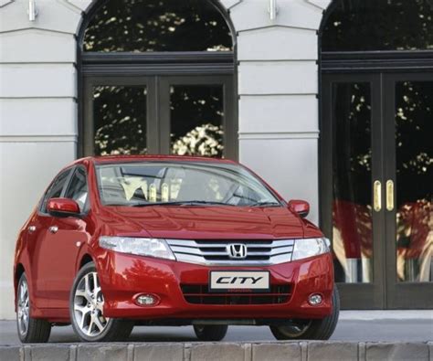 Explore city 2021 specifications, mileage, june promo & loan simulation, expert review & compare with vios, civic and other rivals before buying! Honda City Price in Pakistan 2021 Specifications, Features