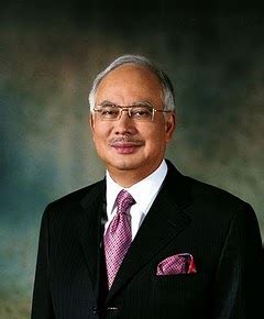 The tun razak professor, selected by the malaysian ministry of education, the tun abdul razak council, and ohio university, conducts research and seminars for undergraduate and graduate students in his or her respective areas of expertise and organizes an international conference on. Biodata Perdana Menteri Malaysia Y.A.B Dato' Seri Mohd ...