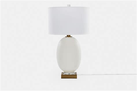 Hilo, Modern Table Lamp | Maison Corbeil