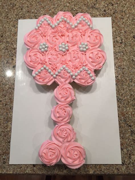 09:00 we're making 3 baby shower cupcake cakes you can actually make!! Baby shower - rattle pull apart cupcakes … | Girl shower ...