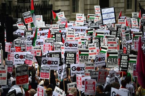 Tens Of Thousands Rally In London Against Israels Gaza Op The Times