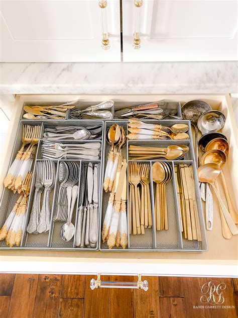 See our best kitchen organization ideas, plus our favorite products for tidying the fridge, island and pantry. Kitchen Drawer Organizing Tips - Randi Garrett Design