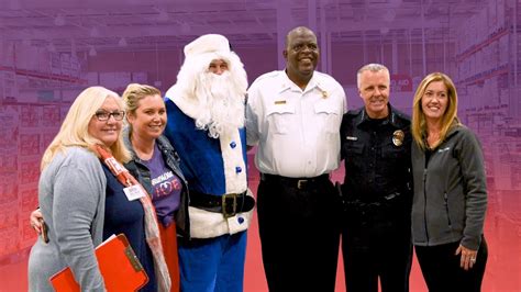 Retailmenot 7th Annual Costco Charity Run For Operation Blue Santa