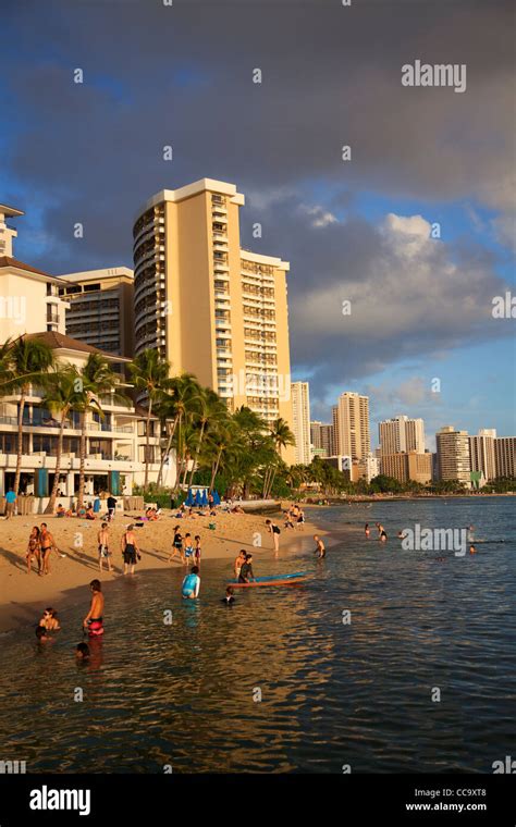 Waikiki Beach Honolulu Hawaii Stock Photo Alamy