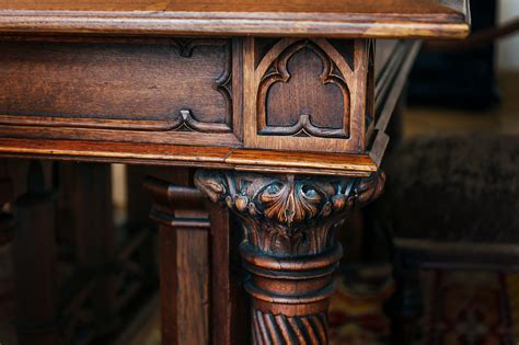 Identifying the Type of Wood in Antique Furniture