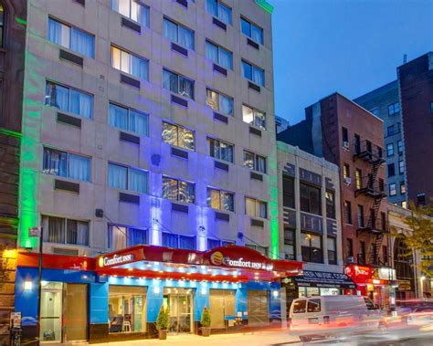 Comfort Inn Times Square West Is Located Near Rockefeller Center For