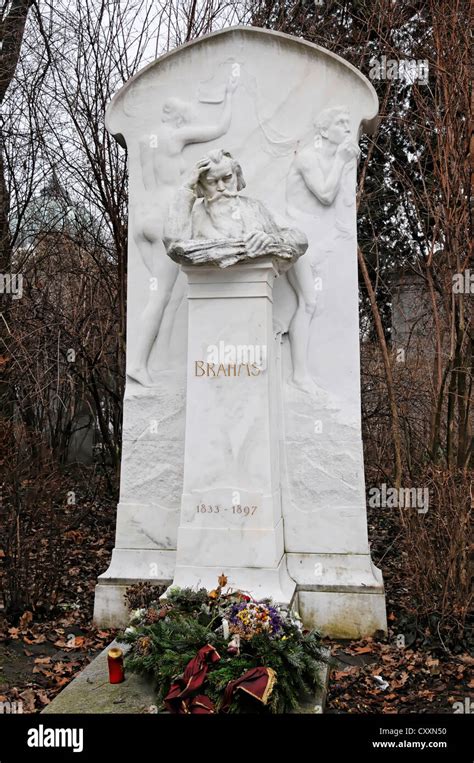 Tumba De Johannes Brahms 1833 1897 Honorarios Grave Cementerio