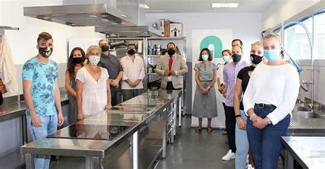 Si la gastronomía es una de tus pasiones y quieres trabajar como ayudante de cocina, no lo dudes: Nuevo Curso de Ayudante de Cocina Sana y Nutrición en la ...
