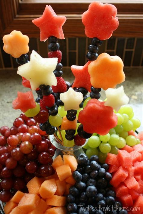 A Quick Easy Way To Make Fruit Bouquets For Fruit Trays Or Fruit